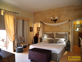 foto immobile Masseria di Charme con Piscina e 10.000 m2 di Giardino n. 32