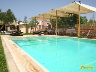 foto immobile Masseria di Charme con Piscina e 10.000 m2 di Giardino n. 16