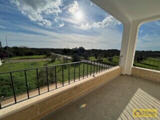 foto immobile Graziosa Casa Indipendente Vista Mare, a 2.5 km dalle spiagge di Torre Vado n. 18