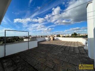 foto immobile Graziosa Casa Indipendente Vista Mare, a 2.5 km dalle spiagge di Torre Vado n. 21