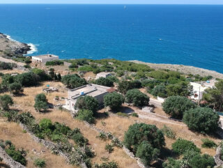 Luxury Villa with stunning Sea View, to be renovated, with swimming pool 