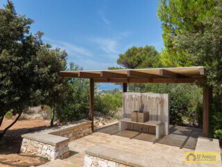 foto immobile Lussuosa Villa Vista Mare sulla Collina con Progetto per Piscina n. 8