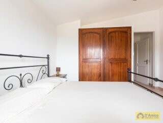 foto immobile Tipica Villa Vista Mare con Dependance e Progetto approvato per una Piscina. n. 24
