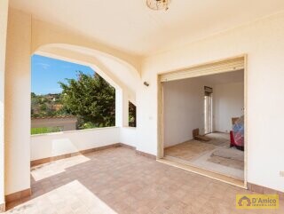 foto immobile Villa Vista Mare da Completare, con Giardino, a 400 metri dalla Spiaggia n. 26