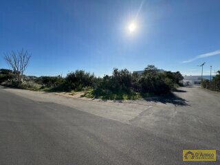 foto immobile Terreno edificabile in vendita a 500mt dal Mare di Torre Vado n. 2