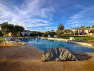 Borgo La Lamia, a refined trulli complex in Itria Valley