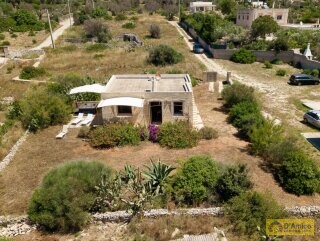 foto immobile Villa in tipica pietra salentina con jacuzzi vista mare a Torre Vado n. 24