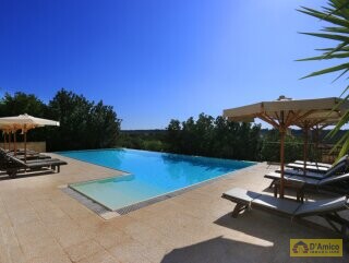 foto immobile Antica Masseria del 1629 con Piscina, Lodge, Scuderie e Frantoio Ipogeo n. 8