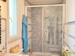 foto immobile Villa con accesso diretto al mare ad Ostuni n. 14