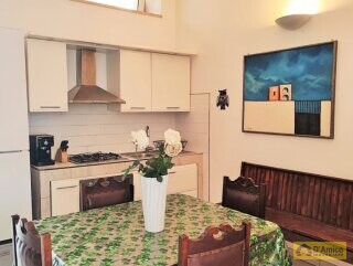 foto immobile Villa con accesso diretto al mare ad Ostuni n. 8