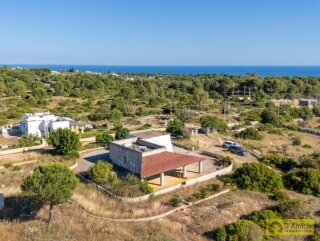 foto immobile Villa rurale con Lamione vista mare, in vendita a Pescoluse n. 4