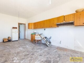 foto immobile Villa vista mare, da ristrutturare, a Pescoluse con possibile Piscina n. 14