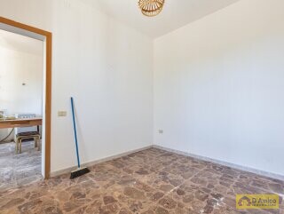 foto immobile Villa vista mare, da ristrutturare, a Pescoluse con possibile Piscina n. 31