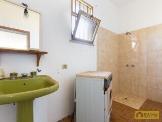 foto immobile Villa vista mare, da ristrutturare, a Pescoluse con possibile Piscina n. 32