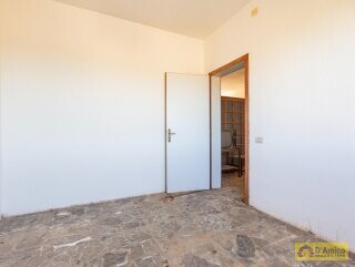 foto immobile Villa vista mare, da ristrutturare, a Pescoluse con possibile Piscina n. 26