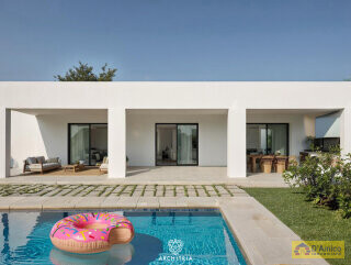 foto immobile Ampia e Moderna Villa con Piscina a Carovigno n. 3