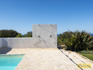 foto immobile Lussuosa Villa con Piscina vista mare a Carovigno n. 12