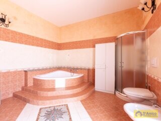 foto immobile Tipica casa pugliese, con volte a Stella, a 4 km dal mare n. 15