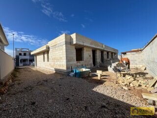 foto immobile Villette di nuova costruzione con piscina a 700 metri dal mare n. 12