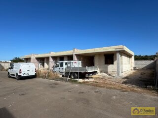 foto immobile Villette di nuova costruzione con piscina a 700 metri dal mare n. 26