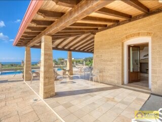 foto immobile Villa Mediterranea, con piscina e vista mare nel Salento n. 7