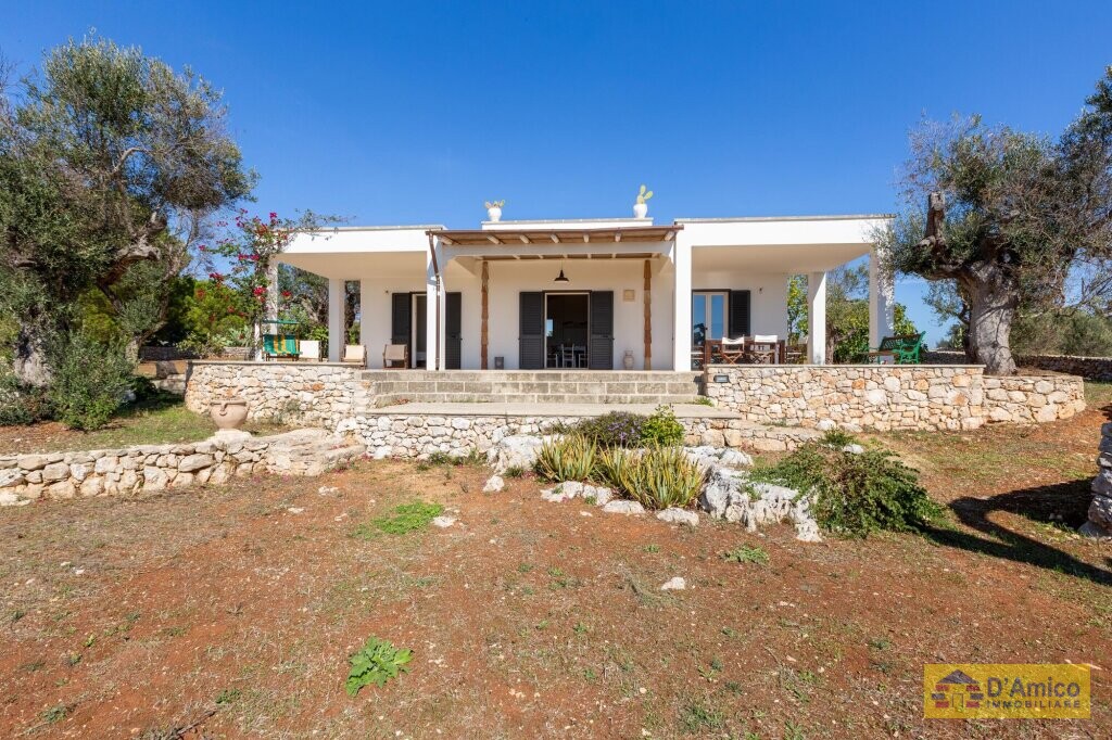 foto immobile Villa Panoramica, con pajara e vista mare, a Pescoluse n. 9