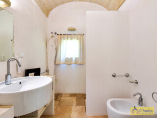 foto immobile Borgo di Trulli Autentico, con piscina, ad Ostuni n. 15