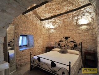 foto immobile Borgo di Trulli Autentico, con piscina, ad Ostuni n. 21