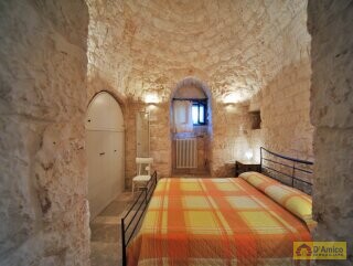 foto immobile Borgo di Trulli Autentico, con piscina, ad Ostuni n. 22