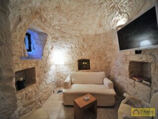 foto immobile Borgo di Trulli Autentico, con piscina, ad Ostuni n. 23