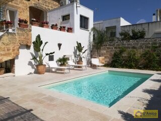 foto immobile Storica Dimora dell’800 con Piscina, nel cuore di un Antico Borgo  n. 2