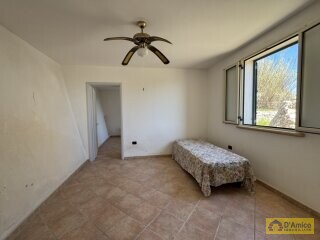 foto immobile Villa fronte mare a Torre Vado, con Pajara e possibilità di Piscina n. 13