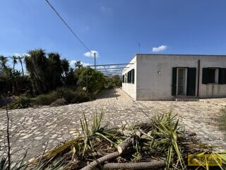 foto immobile Villa fronte mare a Torre Vado, con Pajara e possibilità di Piscina n. 5