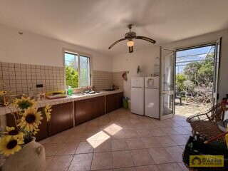 foto immobile Villa fronte mare a Torre Vado, con Pajara e possibilità di Piscina n. 7