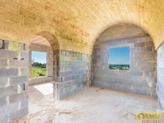 foto immobile Caratteristica villa a rustico con piscina, vista mare,  in vendita a Torre Vado n. 17
