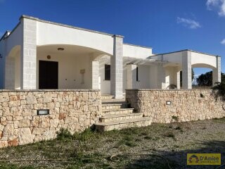foto immobile Villa con Vista mare mozzafiato sulle spiagge di Pescoluse, nel Salento n. 19