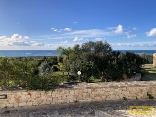 foto immobile Villa con Vista mare mozzafiato sulle spiagge di Pescoluse, nel Salento n. 23