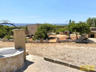 foto immobile Villa con Vista mare mozzafiato sulle spiagge di Pescoluse, nel Salento n. 24
