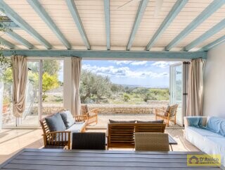 foto immobile Raffinata Villa Vista Mare con Dependance e Giardino Mediterraneo n. 13