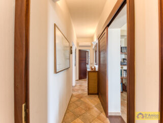 foto immobile Raffinata Villa Vista Mare con Dependance e Giardino Mediterraneo n. 18