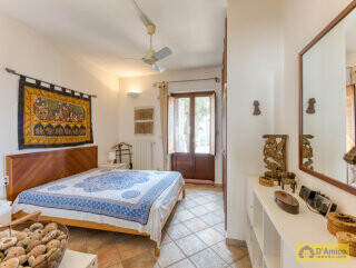 foto immobile Raffinata Villa Vista Mare con Dependance e Giardino Mediterraneo n. 21