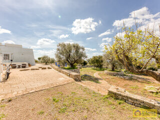 foto immobile Raffinata Villa Vista Mare con Dependance e Giardino Mediterraneo n. 37