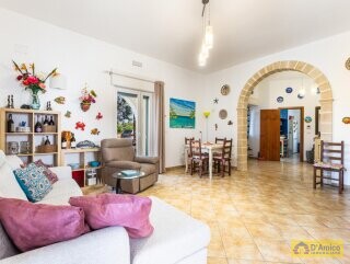 foto immobile Raffinata Villa a 250 metri dal mare, nei pressi di Gallipoli, in Salento n. 13