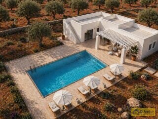 foto immobile Elegante Villa con Piscina di nuova costruzione a pochi minuti da Ostuni  n. 6