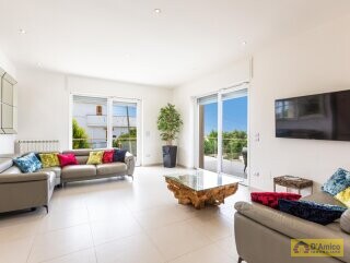 foto immobile Villa di Lusso con Piscina e Vista Mare a Santa Maria Di Leuca n. 14